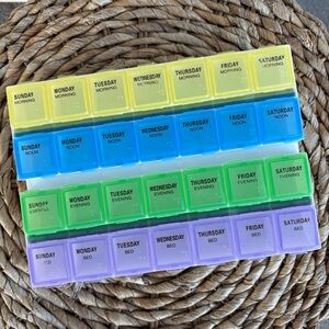 Pill organizer